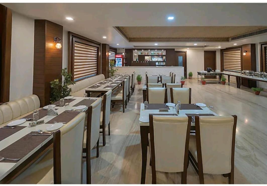 Hotel Agra Grande By Goyal Hoteliers Dış mekan fotoğraf