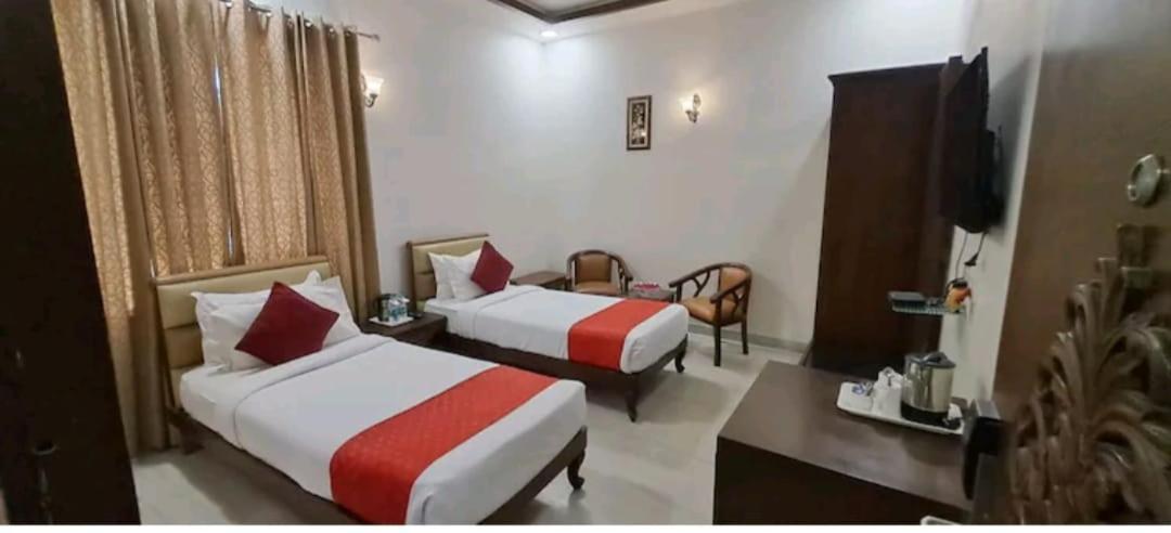 Hotel Agra Grande By Goyal Hoteliers Dış mekan fotoğraf