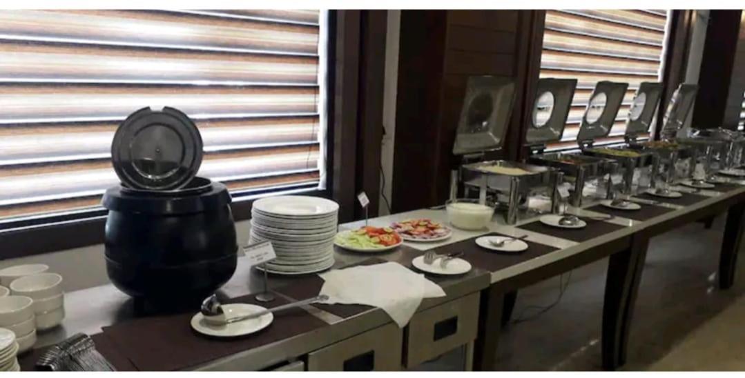 Hotel Agra Grande By Goyal Hoteliers Dış mekan fotoğraf