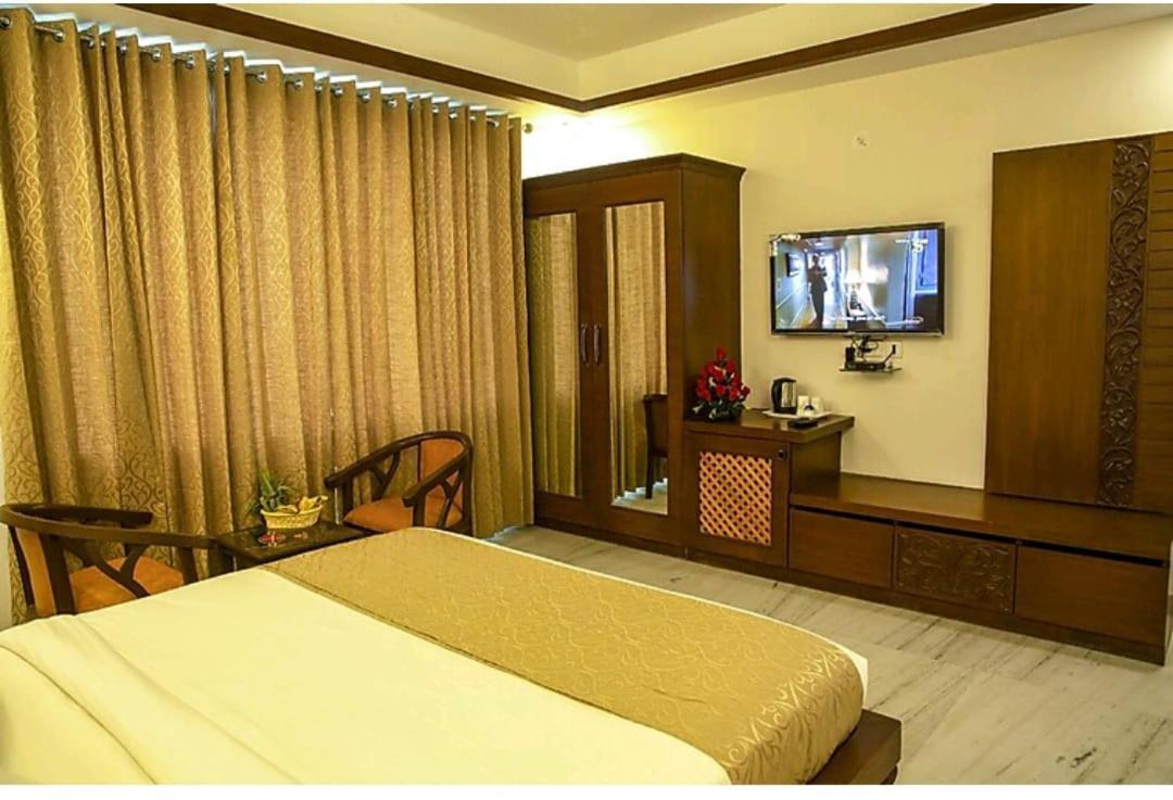 Hotel Agra Grande By Goyal Hoteliers Dış mekan fotoğraf