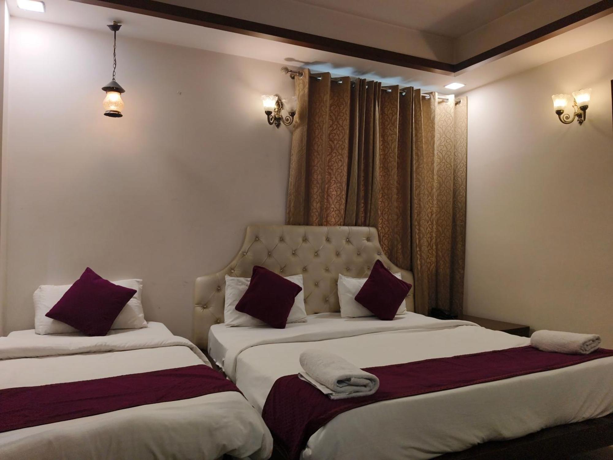 Hotel Agra Grande By Goyal Hoteliers Dış mekan fotoğraf