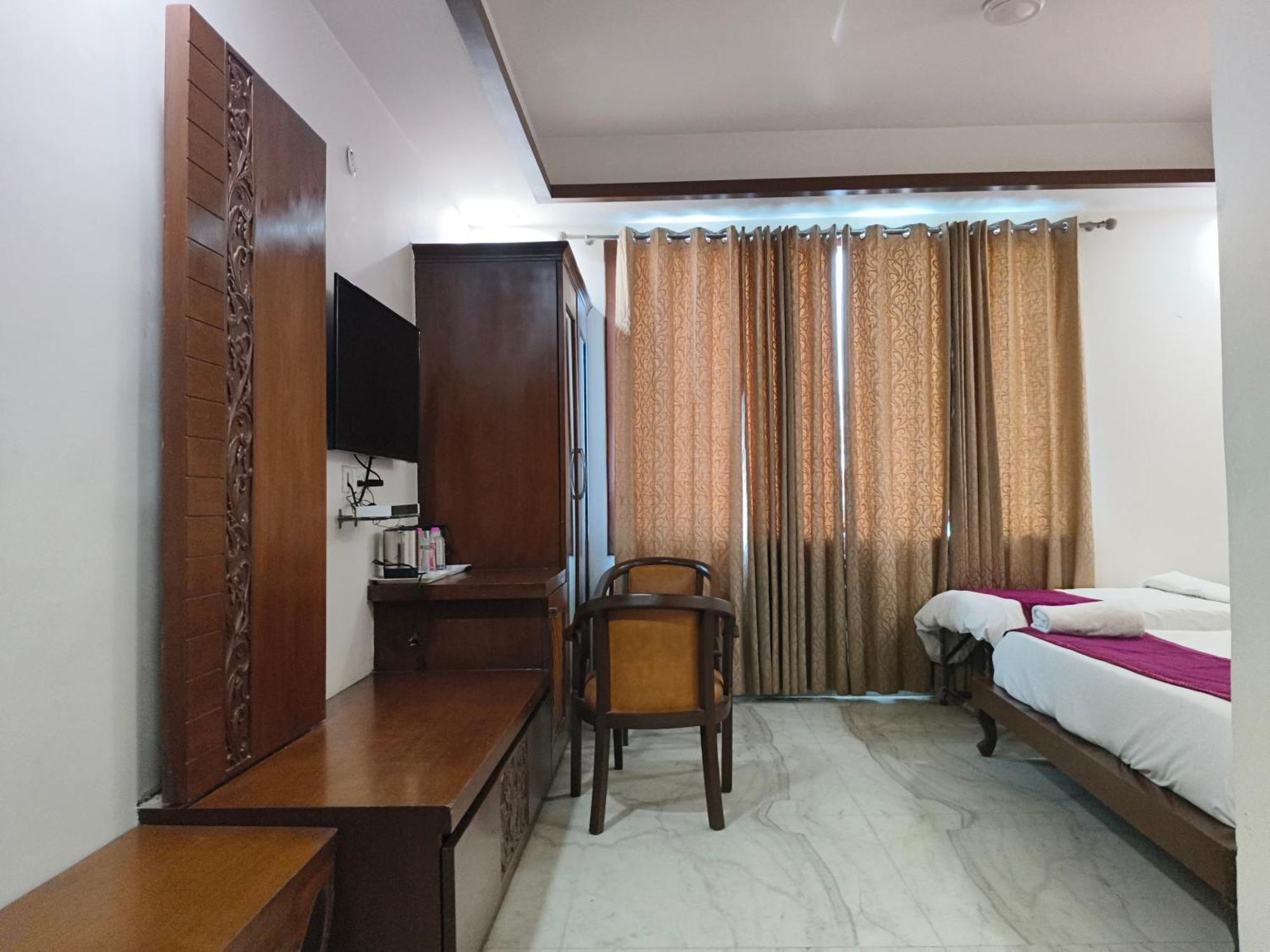 Hotel Agra Grande By Goyal Hoteliers Dış mekan fotoğraf