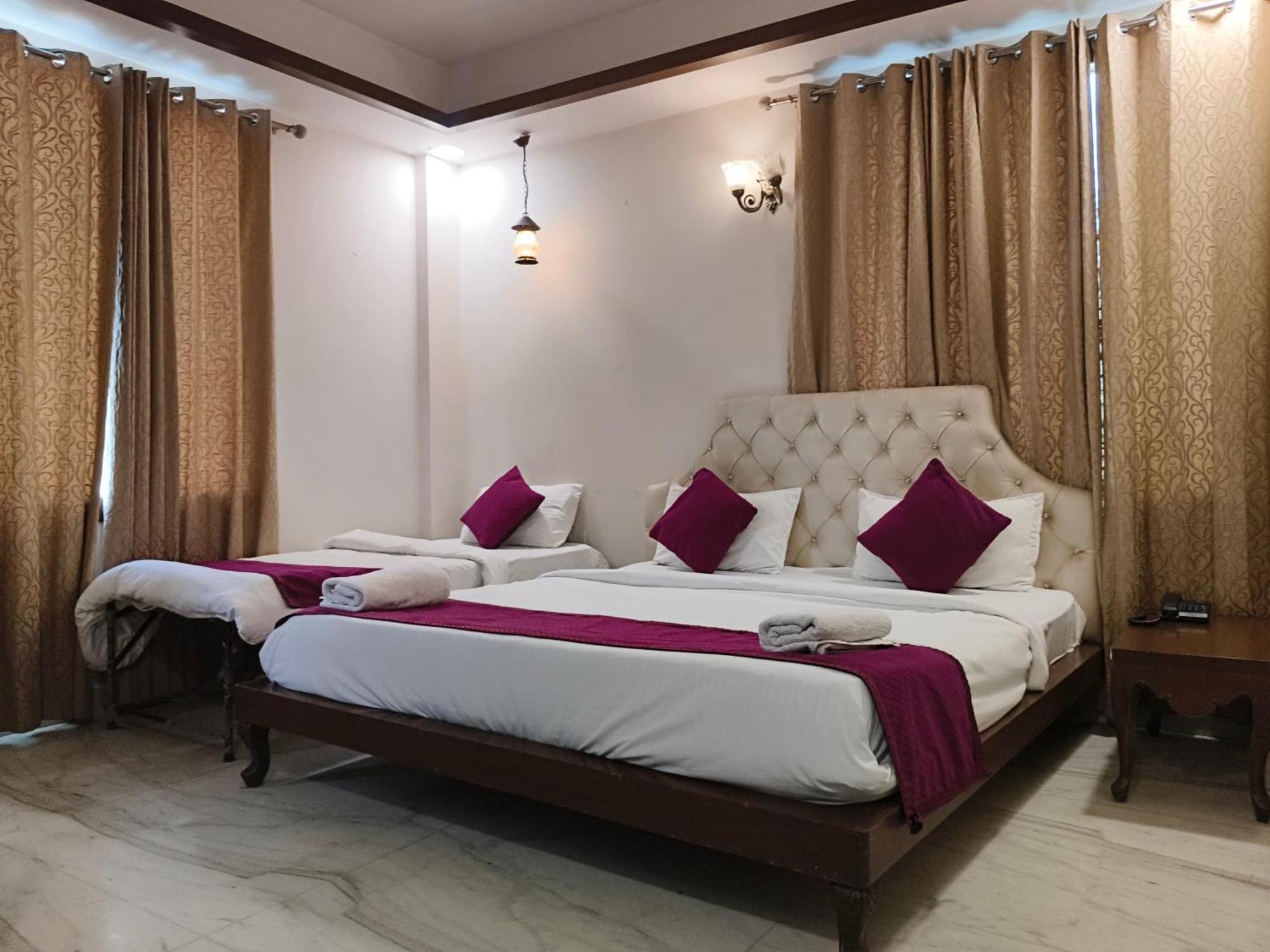 Hotel Agra Grande By Goyal Hoteliers Dış mekan fotoğraf